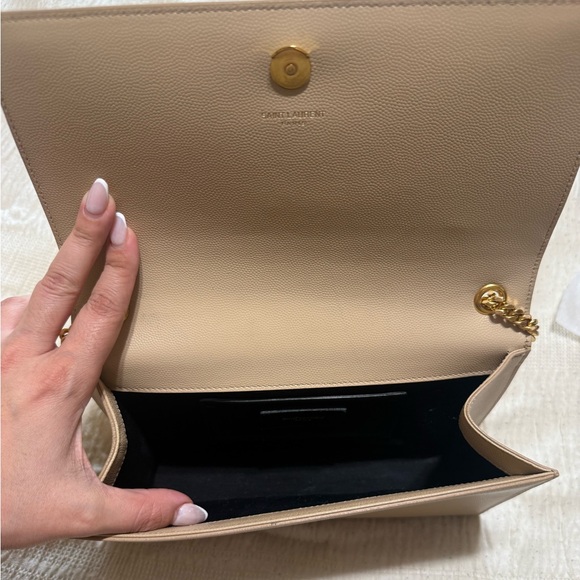 Ysl Handbag - Picture 7 of 8